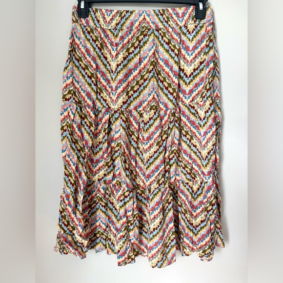 Multicolor Chevron Bohemian Style Tiered Button-Front Women's Midi Skirt - Picture 3 of 3